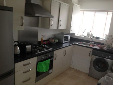 4 bedroom townhouse to rent - Photo 4