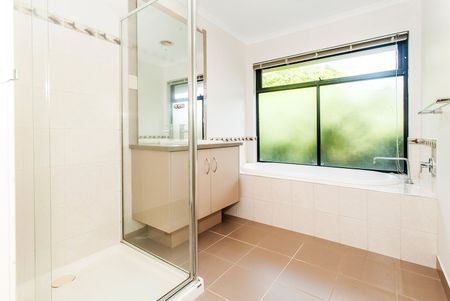 Thinking of selling? Contact our agent - Photo 3