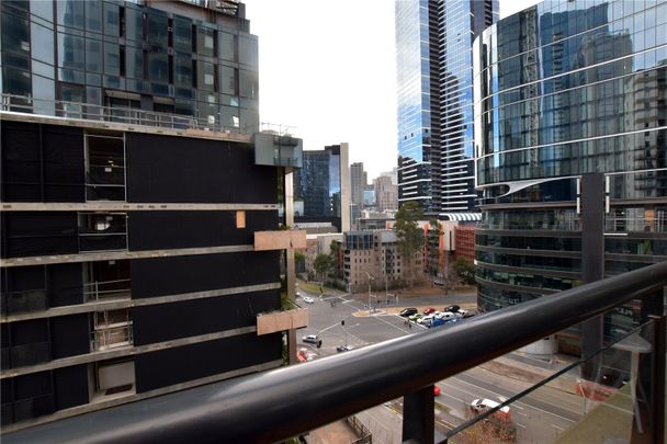 103/88 Southbank Boulevard - Photo 1