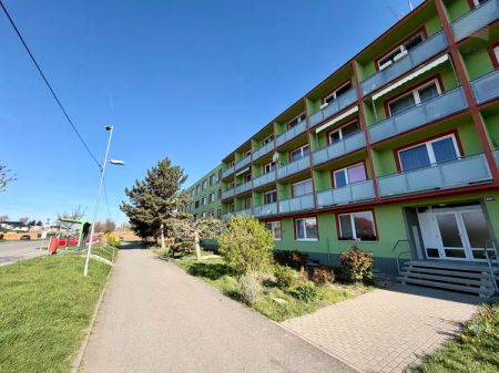 Pronájem částečně zařízeného bytu 3+1 + 2x lodžie, ul. Sídliště, Hrušovany u Brna, CP 82 m - Fotografie 3