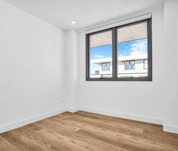 Modern Living Awaits in Schofields! - Photo 1