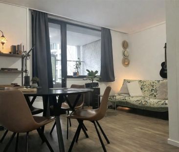 Gezellig appartementje met terras in het centrum! - Photo 2