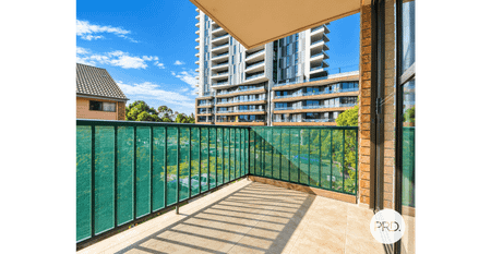 Spacious and Secure 2-Bedroom Unit in Liverpool! - Photo 4