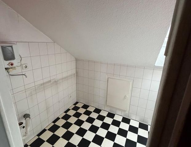 helle Dachgeschosswohnung - Foto 1