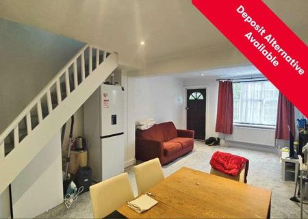 Aynscombe Angle, Orpington, Kent, BR6 - Photo 2