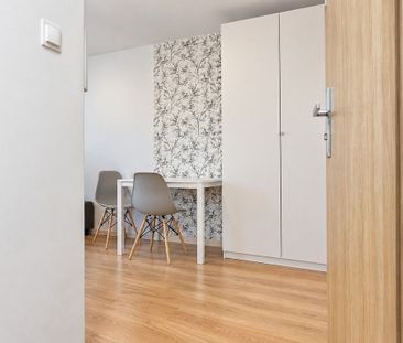 Warszawa, Praga-Północ, Wiosenna – zdjęcie 4