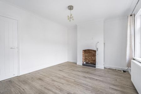 2 bedroom terraced house to rent - Photo 2