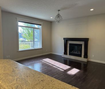 37 Aspenshire Crescent SW, Calgary - Photo 1