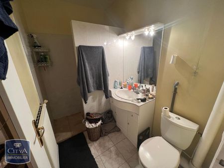 Location Appartement 2 pièces 25m² CHINON 37500 - Photo 3