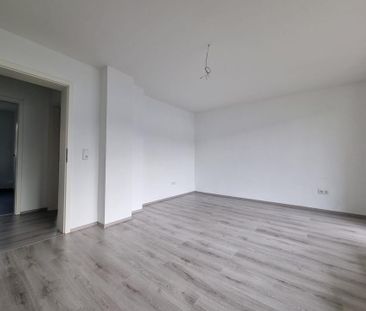 Verfügbar ab April 2026! Modern renovierte 3-Zimmer-Erdgeschosswohn... - Foto 1