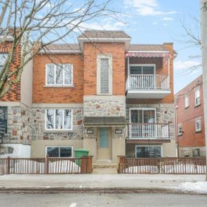 5 ½ à louer – Villeray ✨ Complètement rénové – 1023 pi² Disponible dès maintenant! 2 250 $ / mois - Photo 2