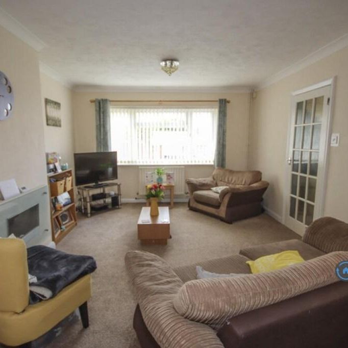 3 bedroom terraced house to rent - Photo 1