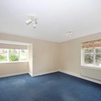 1 bedroom property to rent in Tring - Photo 1