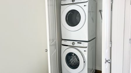 Brand New Townhouse For Rent In West Secord! - Photo 2