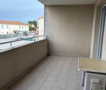 Location Appartement 3 pièces CHATEAURENARD 13160 - Photo 2