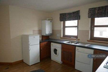 2 bedroom flat to rent - Photo 5