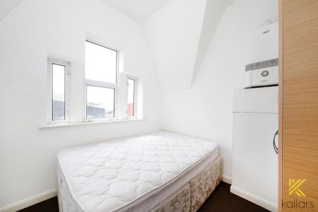 3 bedroom flat to rent - Photo 3