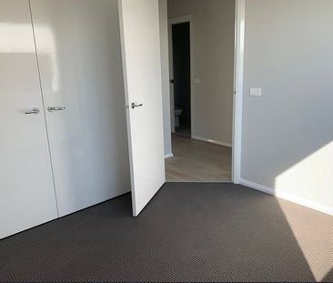 12 Kallista Circuit, Officer VIC 3809 - House For Rent | Domain - Photo 2