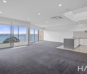 2/52 Roslyn Ave, Kingston Beach - Photo 2