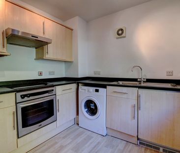 1 bedroom flat to rent - Photo 5