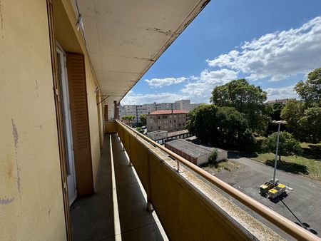 Location appartement 3 pièces, 73.39m², Carmaux - Photo 5