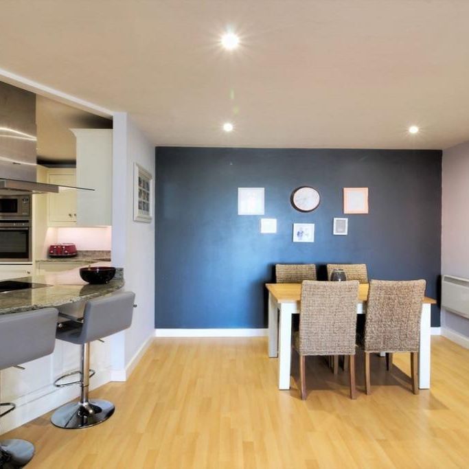 2 bedroom apartment to rent - Photo 1