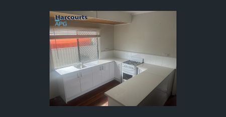 Spacious Carey Park Home: Modern Kitchen & Huge Yard! - Photo 4