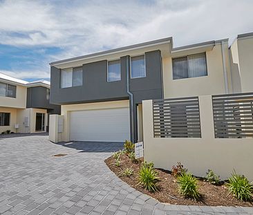 35B Apara Way, Nollamara WA 6061 - Photo 2