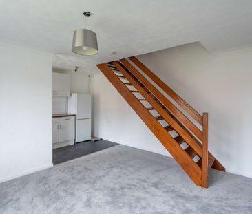 Duffield Close, Abingdon On Thames, Oxfordshire, OX14 2RS - Photo 1