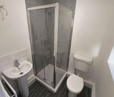 2 bedroom property to rent - Photo 6