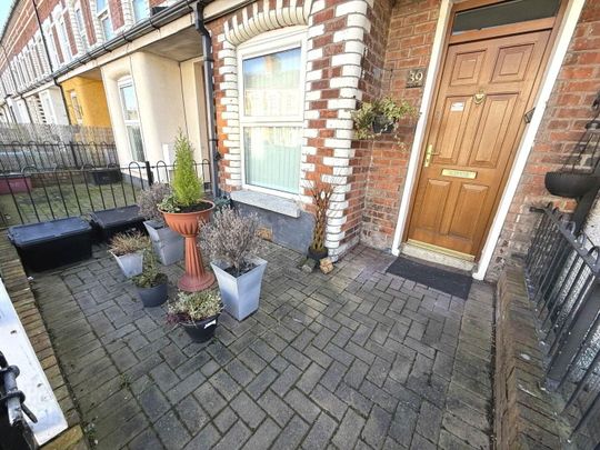 39 Portallo Street, Woodstock, BT69BE, Belfast - Photo 1