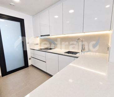 2 room luxury Apartment for rent in Benidorm, Valencia - Photo 4