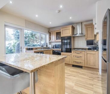 4 bedroom detached house to rent - Photo 6