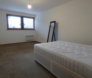 2 bedroom ground floor flat to rent - Photo 6