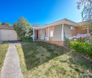 Family Home with Large Yard - Photo 6