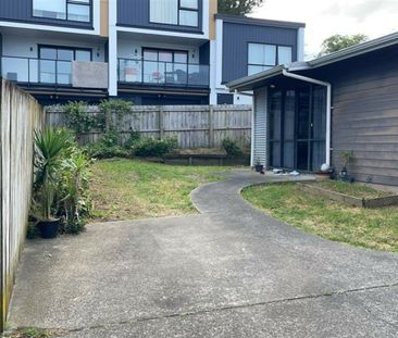 Standalone two bedroom unit - Photo 5