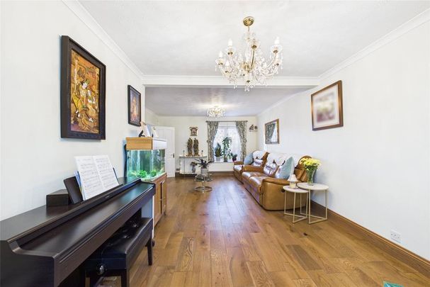 3 bedroom link detached house to rent - Photo 1