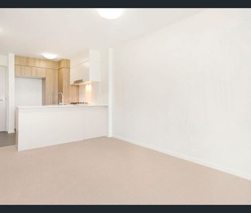 Modern & Spacious Apartment in Prime Chermside Location - Photo 5