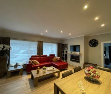 UITBERGEN - Gerenoveerde hoekwoonst vlakbij de dorpskern. - Photo 4