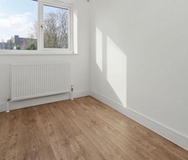 Cross Street, Leigh - Photo 4