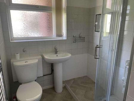 Merridale Court, Bradmore, WV3 - Photo 3