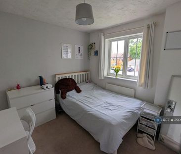 2 bedroom semi-detached house to rent - Photo 4