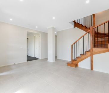 Brand New Luxury Home in Mount Waverley Secondary College School Zone - Photo 3