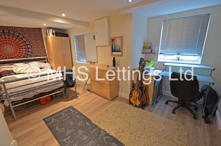 3 Bedroom Mid Terraced House for rent in Beechwood Mount - Photo 5