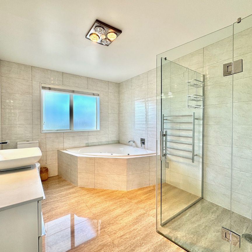 10 Palazzo Close, Flat Bush, Auckland - Photo 1