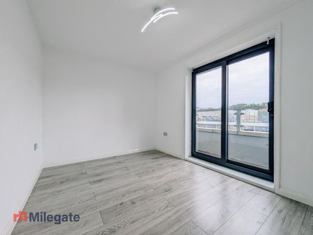 1 bedroom flat to rent - Photo 2