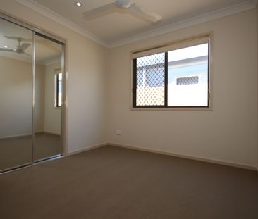 1/4A Stathis Place, Bundamba QLD 4304 - Photo 3