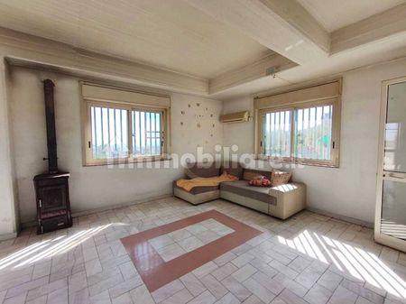 Trilocale buono stato, piano terra, Belpasso - Foto 2