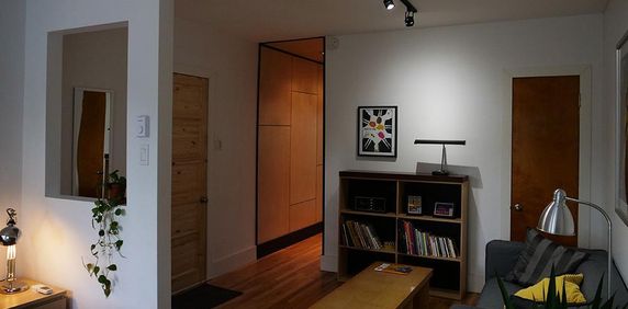 Magnifique 3 ½ ensoleillé à aire ouverte entièrement meublé - Photo 2