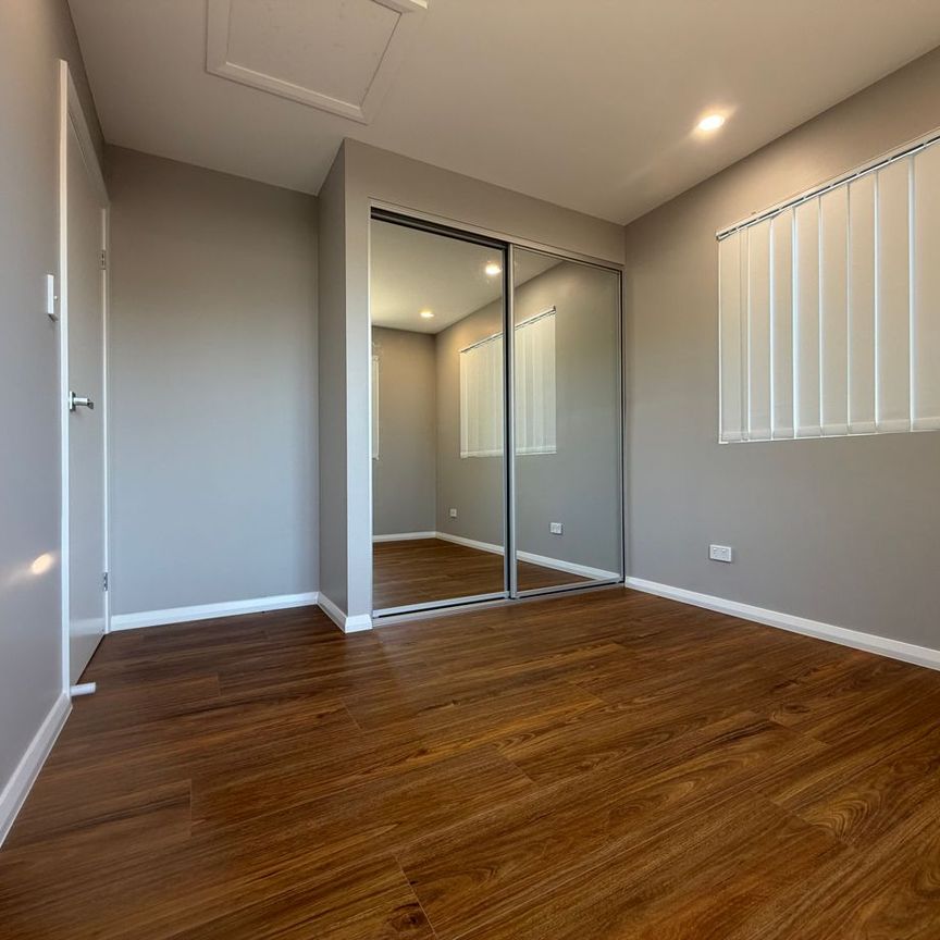 Luxurious Living in a Quiet Neighbourhood - Photo 1